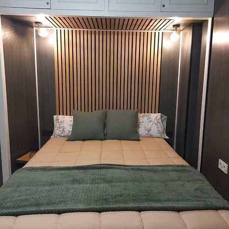 Apartamento E&R Malaga Centro- Parking Gratis מראה חיצוני תמונה
