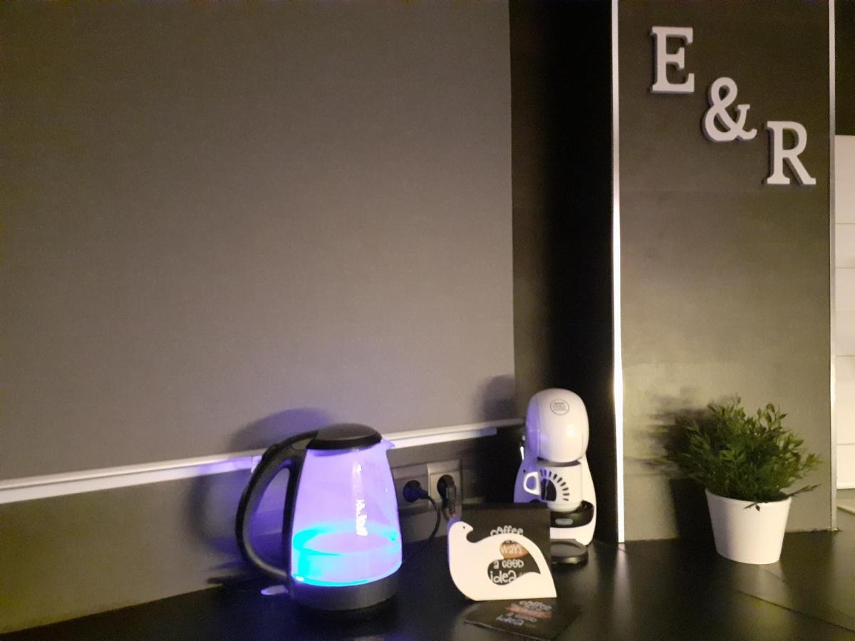 Apartamento E&R Malaga Centro- Parking Gratis מראה חיצוני תמונה