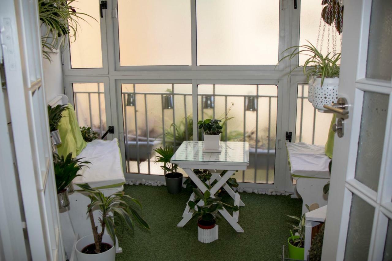 Apartamento E&R Malaga Centro- Parking Gratis מראה חיצוני תמונה