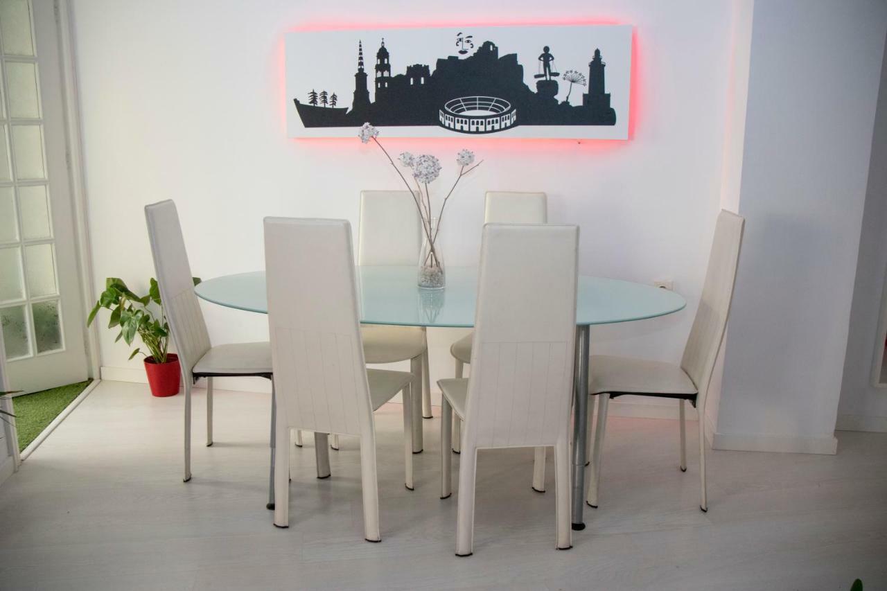 Apartamento E&R Malaga Centro- Parking Gratis מראה חיצוני תמונה
