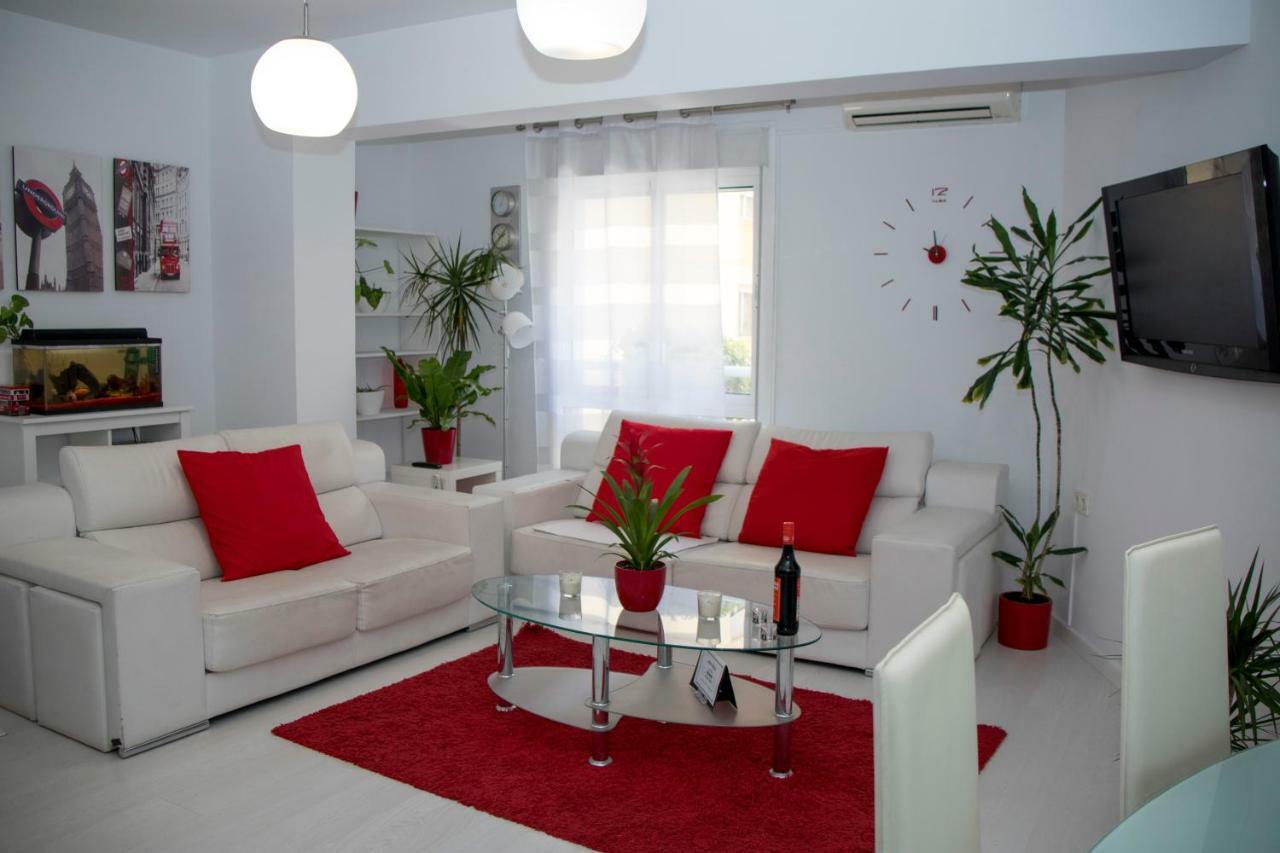 Apartamento E&R Malaga Centro- Parking Gratis מראה חיצוני תמונה